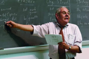 “Si para corregir debes humillar, entonces no tienes idea de lo que es enseñar”