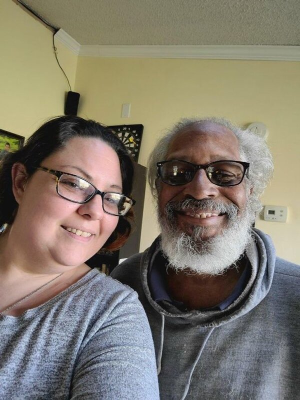 La edad no es un impedimento para tener una relación estable.