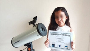 Niña mexicana que acaba de descubrir un asteroide
