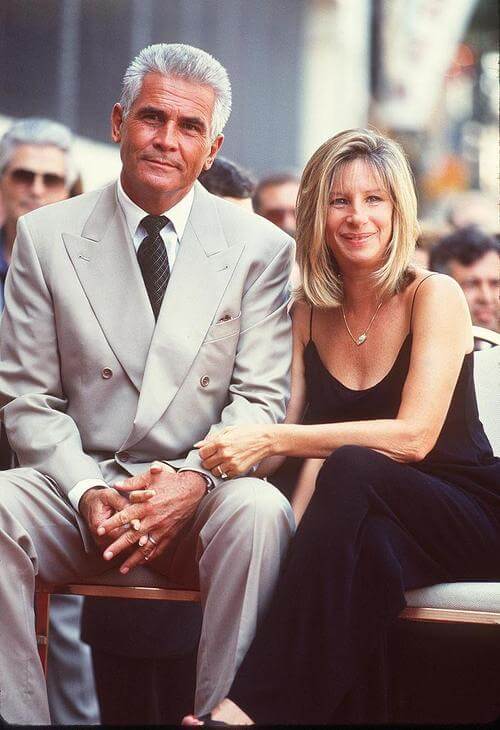 La pareja maravillosa.