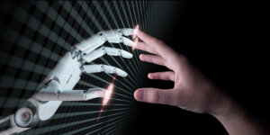 ¡La Inteligencia Artificial sigue avanzando! China usará robots para cuidar ancianos