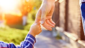 Conoce la alarmante cifra de niños en Brasil que son registrados al día sin el apellido del padre